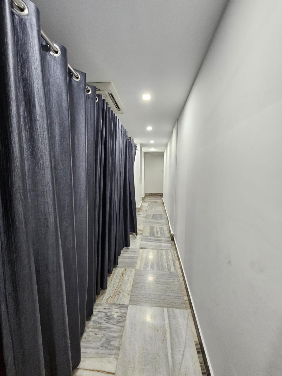 Lowfare Dormitory Kozhikode Exterior photo